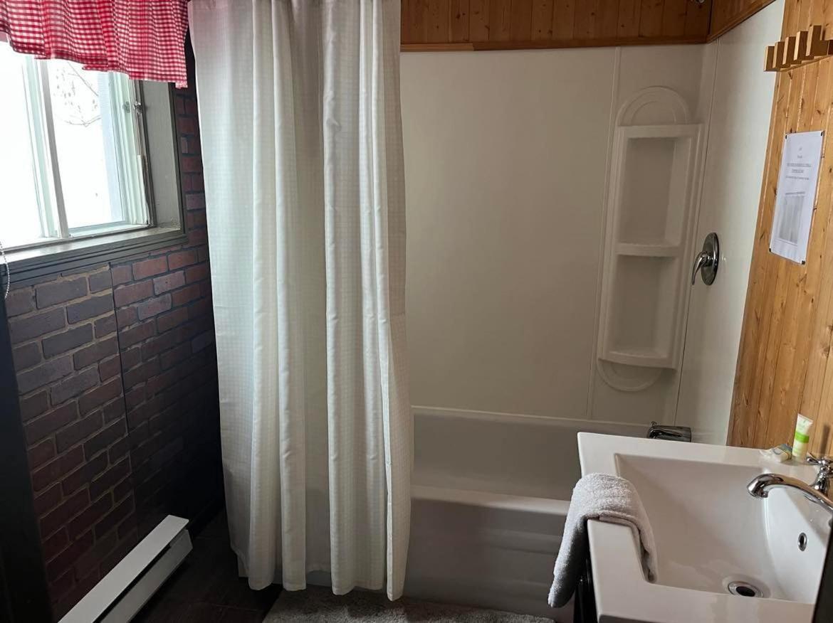 La Cabane chez Jimmy Petit-Saguenay Esterno foto